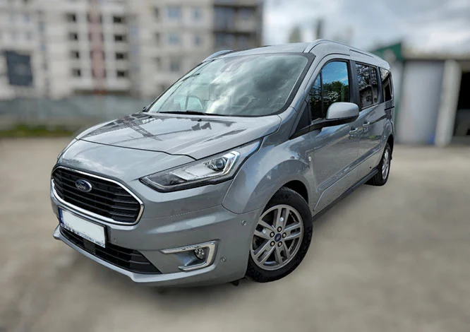 Wynajem aut - Ford Tourneo-Connect Minivan